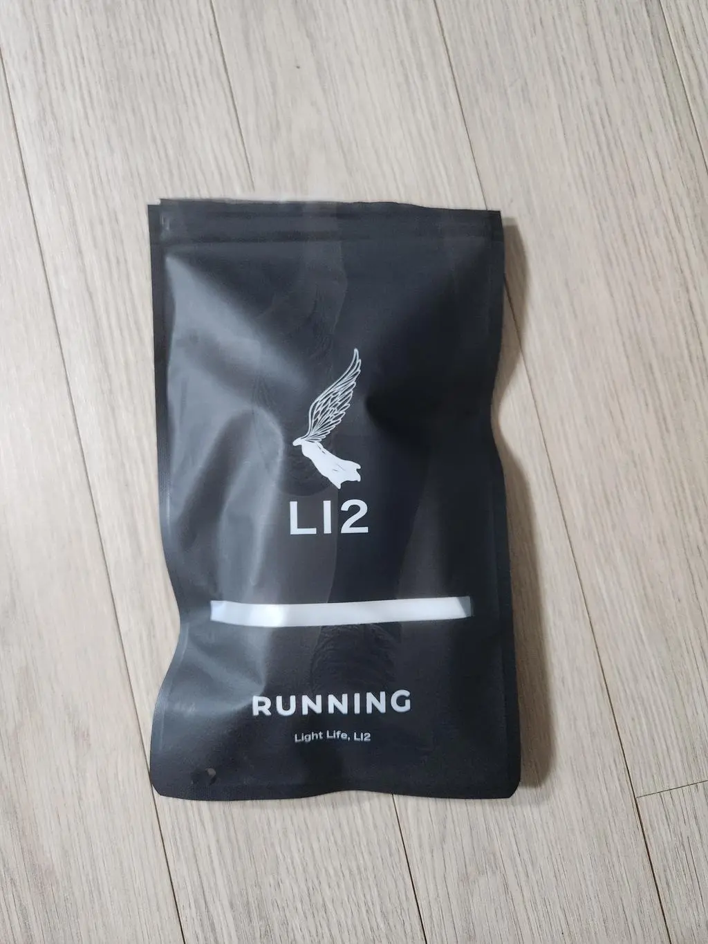 러닝 처음 시작하면서 후기보고 구입했는데 너무 만족합니다~! 