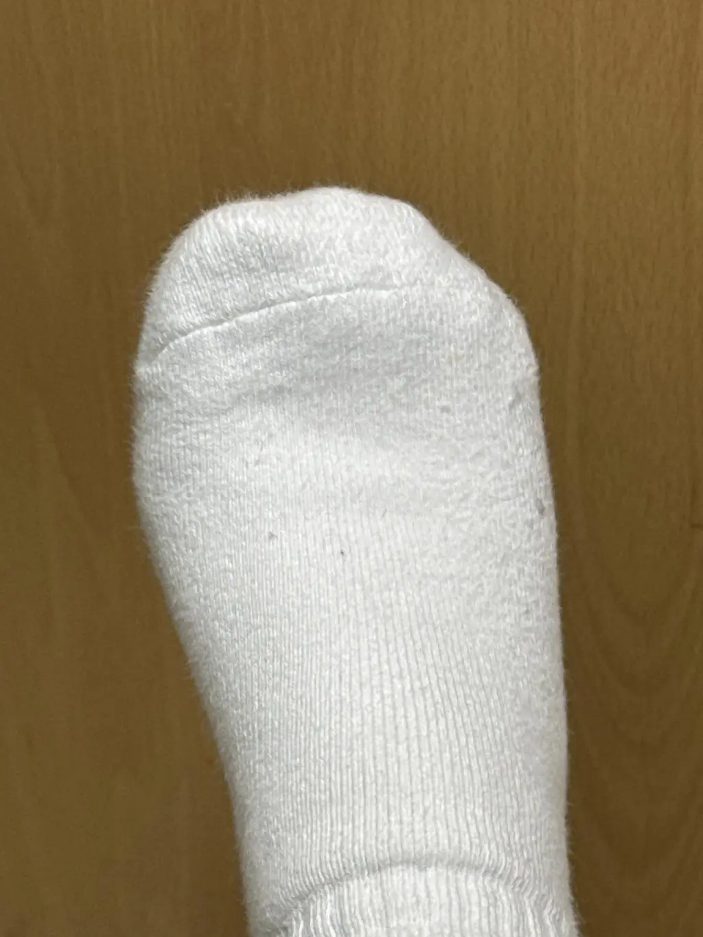 광고보고 때마침 양말이 필요해서 구매하게 되었습니다 !!
