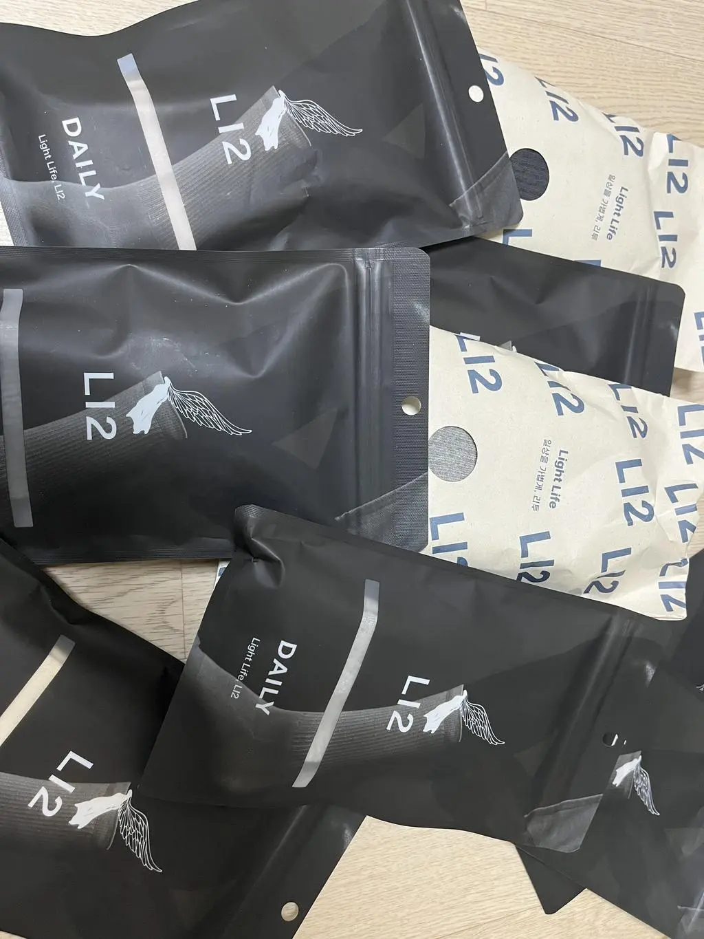 족저근막염있는데 바닥이 폭신한 느낌이라 덜 아파요. 추천!