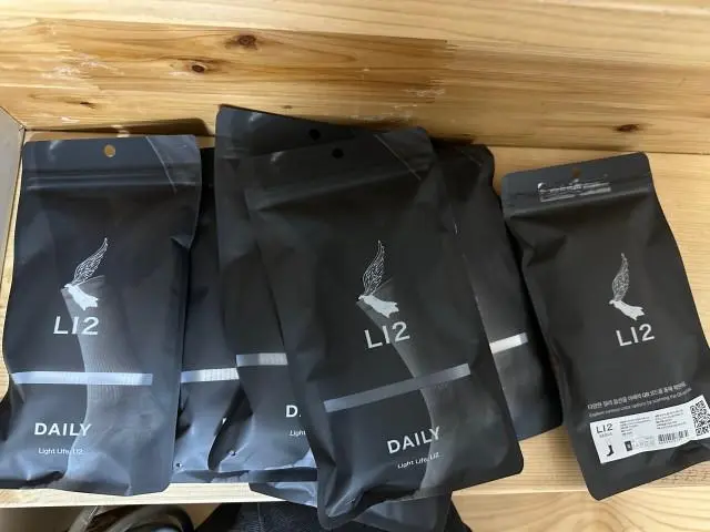 친구한테 선물로 사줬는데 마음에 들어 하네요 친구 후기 들어보고 저도 구매하려구용
