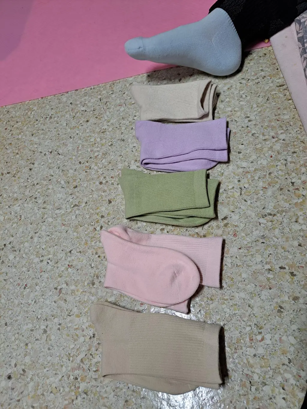 모친이 마음에 들어 하시네요.
