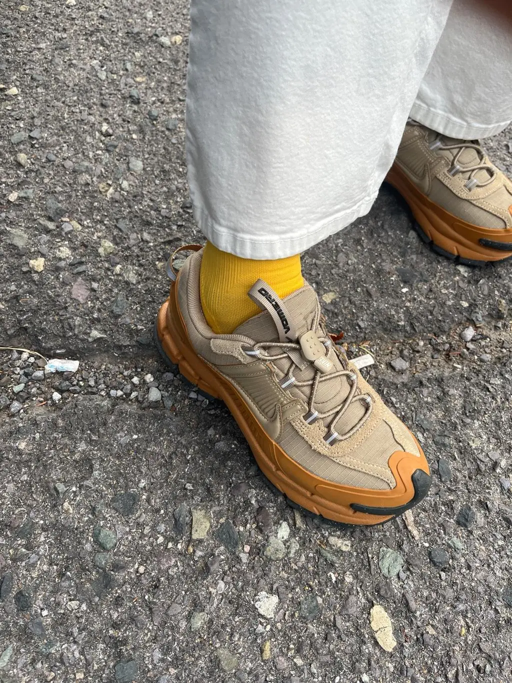 양말이 튼튼하고 발목을 짱짱!! 하게 잡아주어서 너무 좋아요
