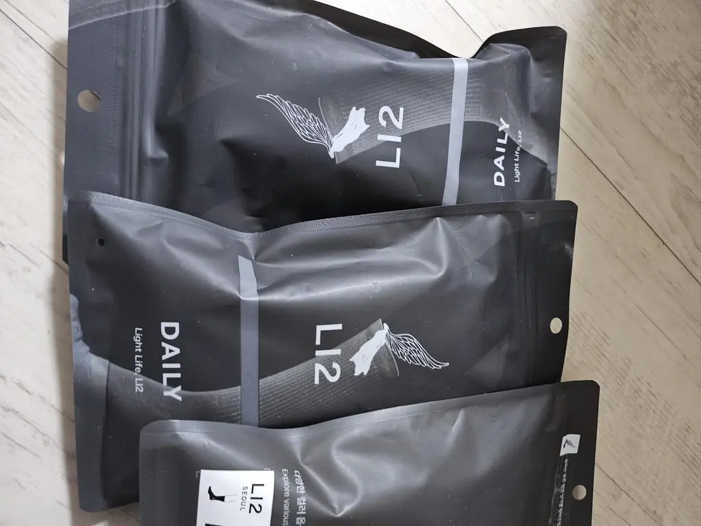 첫구매  너무너무 따뜻하고 편하네요 딸이랑 남편도 사줘야겠어요