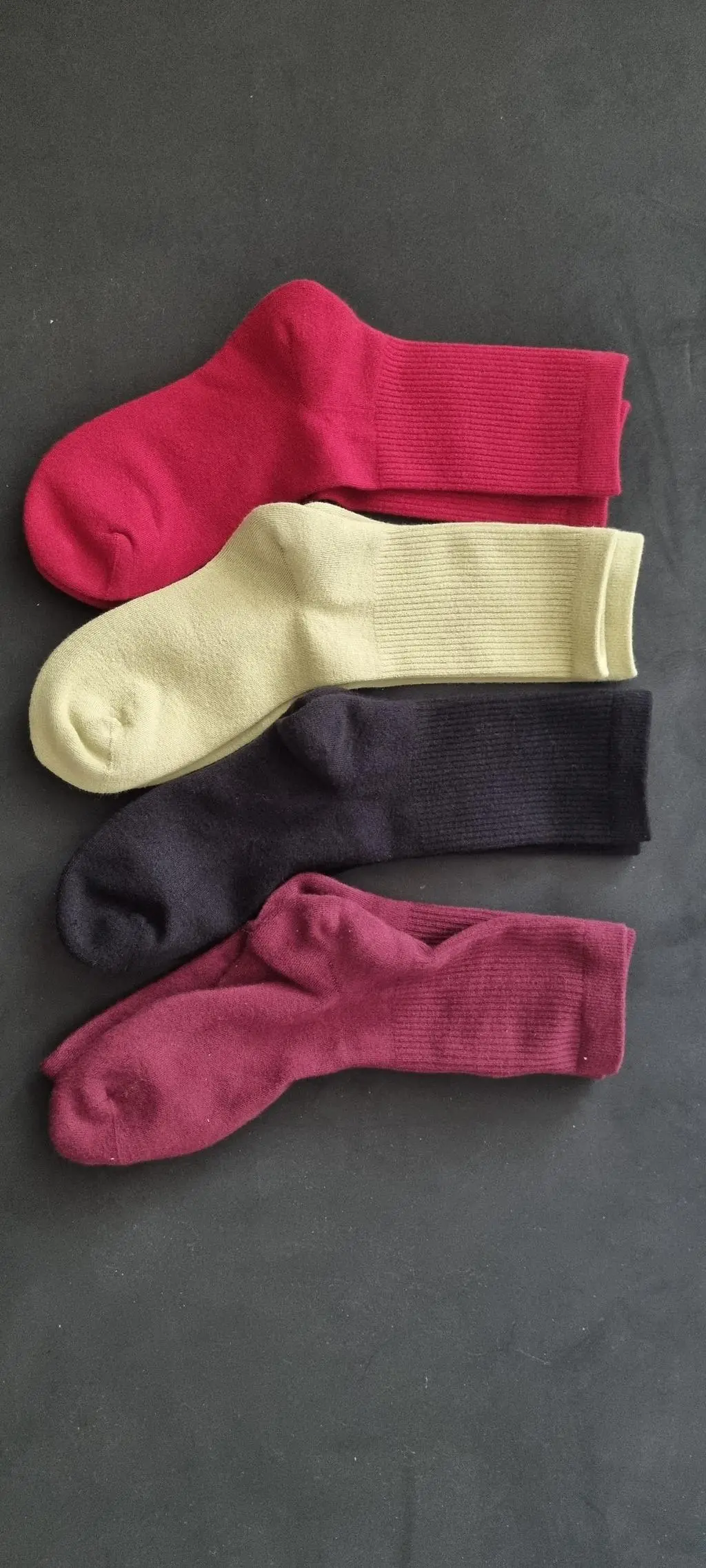 컬러가 다양하고 예쁘네요 
