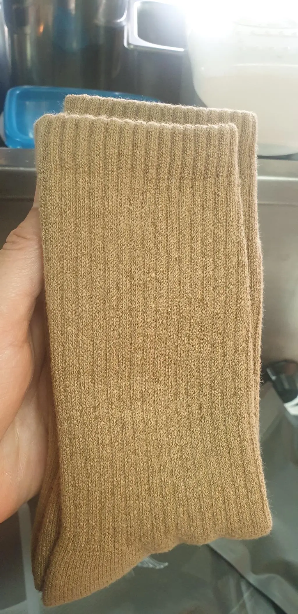 발바닥이 이프고 발이 시려서 구매했어요
