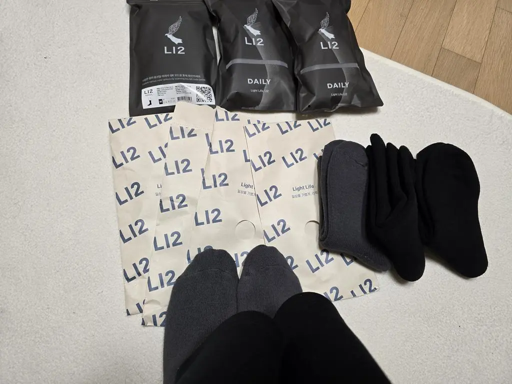 도톰의 기대기준이 사람마다 다 달라서 몇번 고인하다 구매했는데 저는 개인적으로 조금