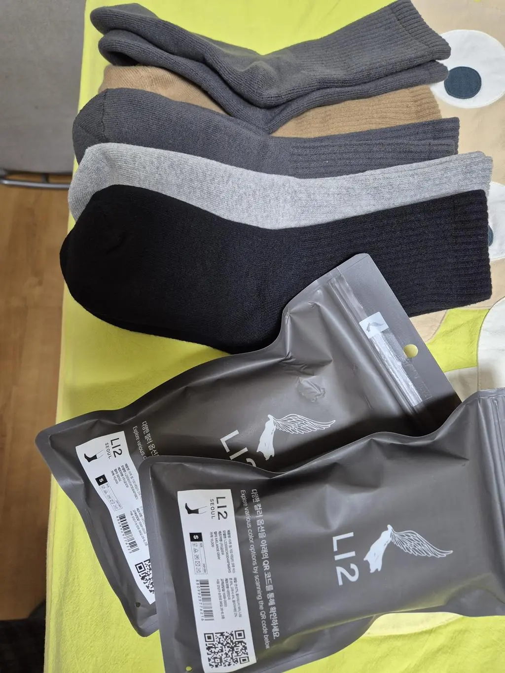 두께가 제법 있네요~근데 정말 따뜻하고 폭신합니다 ~^^