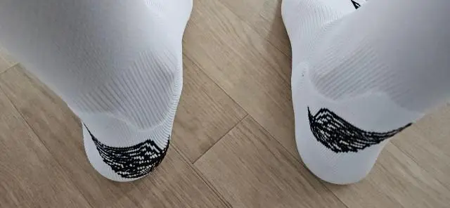 일단은착용감이좋아요.러닝중에도발에너무잘맞는신발을신은느낌의양말이고오랜시간신어