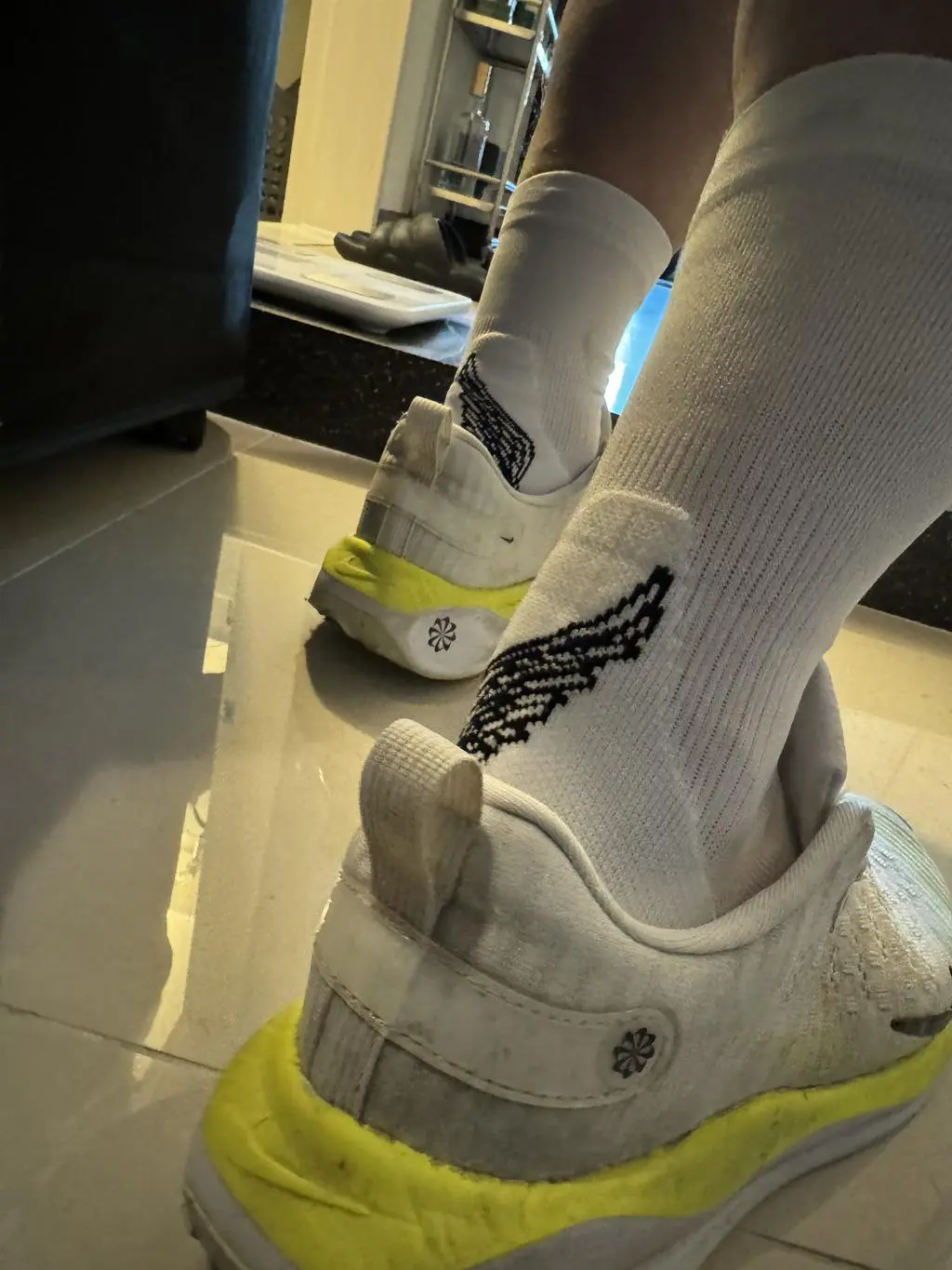 러닝이 취미인데 처음으로 전용 삭스에 신경써본듯 하네요
