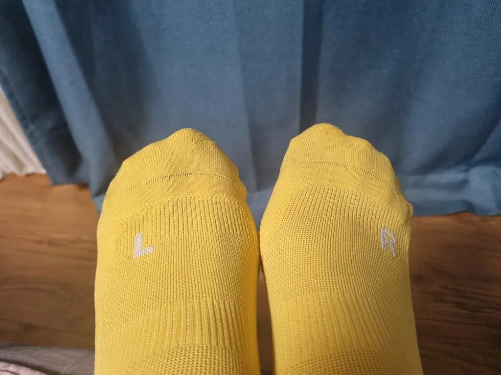 마라톤 대회 끝나고 나면 발가락에 물집이 잡혔는데 이 양말을 신었더니 괜찮은걸 확실