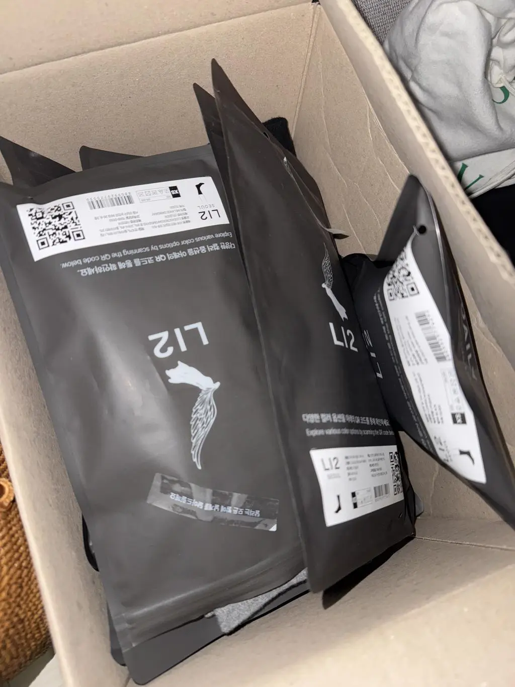 인생양말이에요 비싼 느낌 있어서 구매망설였는데 진짜 인생양말 너무 잘산거 같아요 일