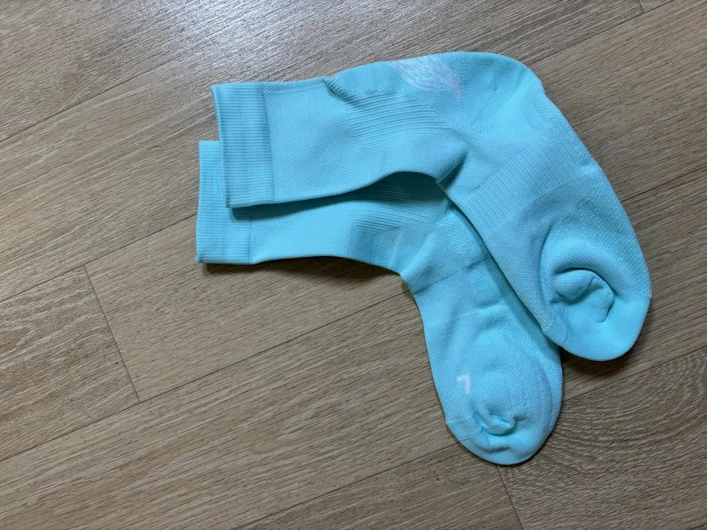 발이 편하고 좋습니다. 왜 물집이 안 잡힌다는 줄 알겠어요. ㅎ
