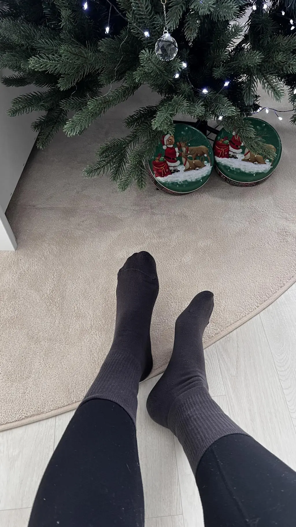 매일매일 너무나도 잘 신고있어요^^* 잔뜩 쟁여두길 잘 했지요 쿄쿄