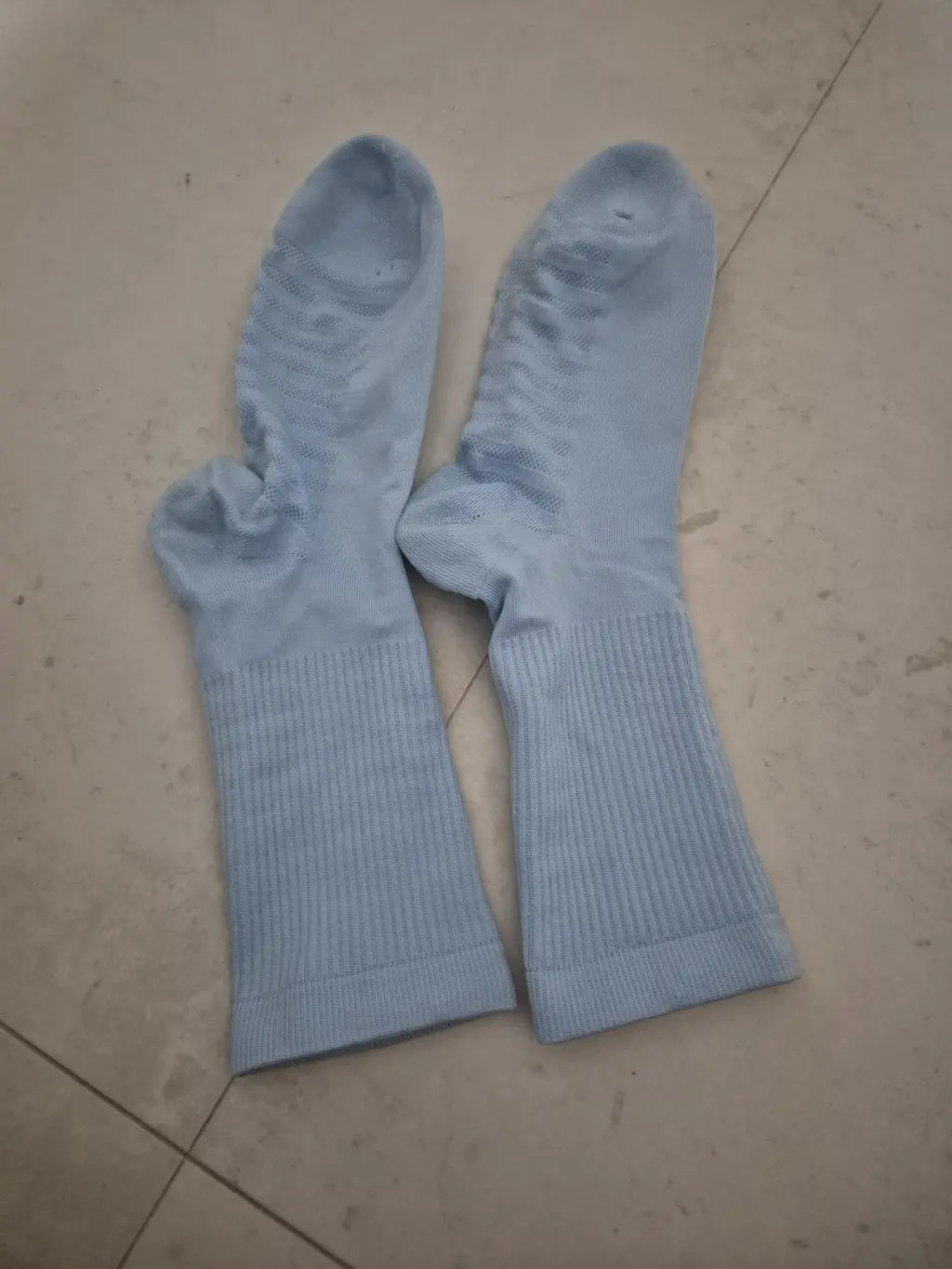 양말이 편안하고  쿠션도 있어 좋아요