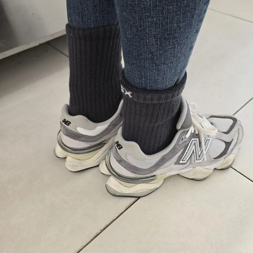 사이즈가 다른 가족들과 신는데 사이즈기재되어있어서 너무 좋아요!
