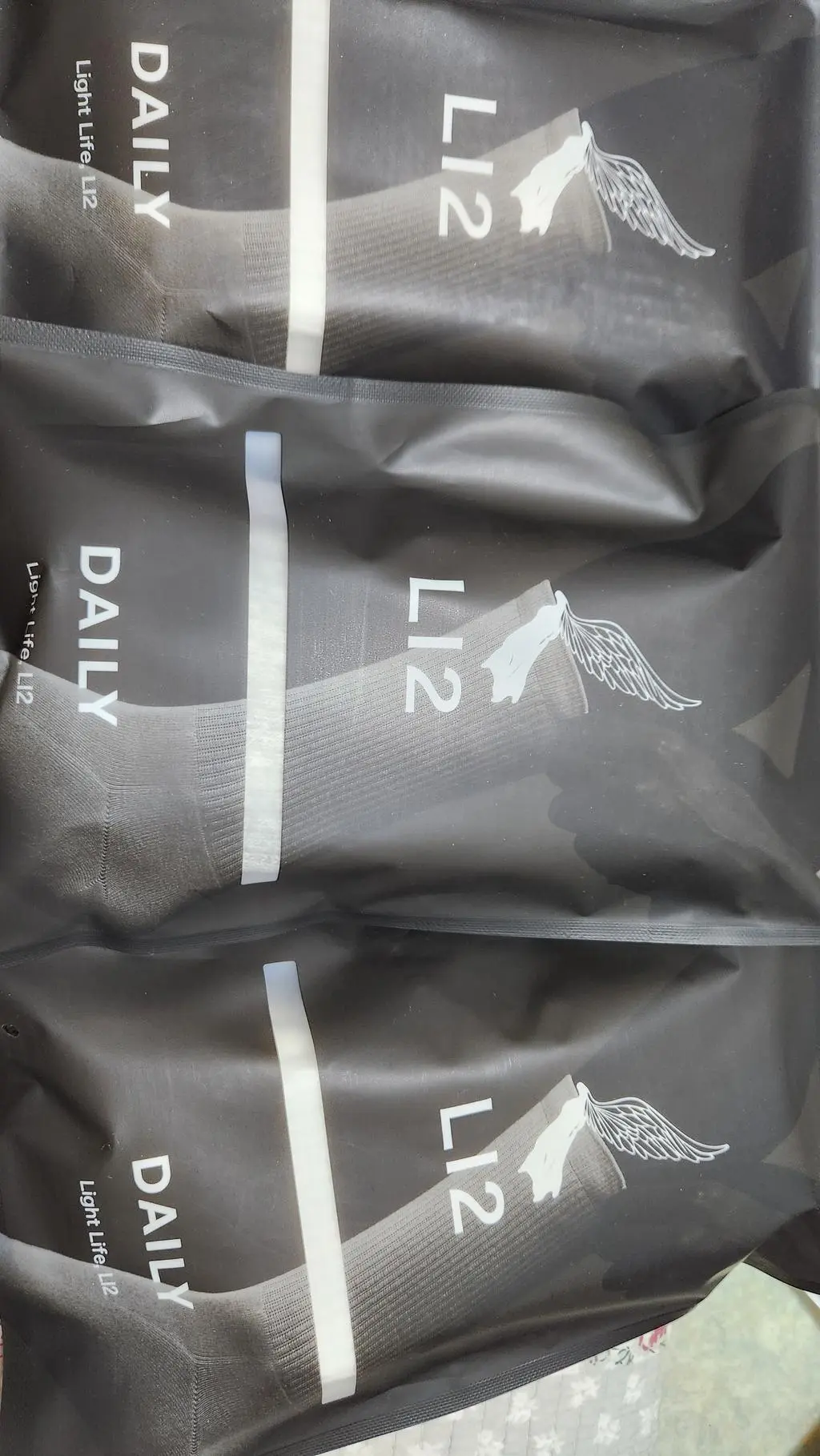 지안들 선물  미리 주다  상품평 쓸려니  몇개없네요