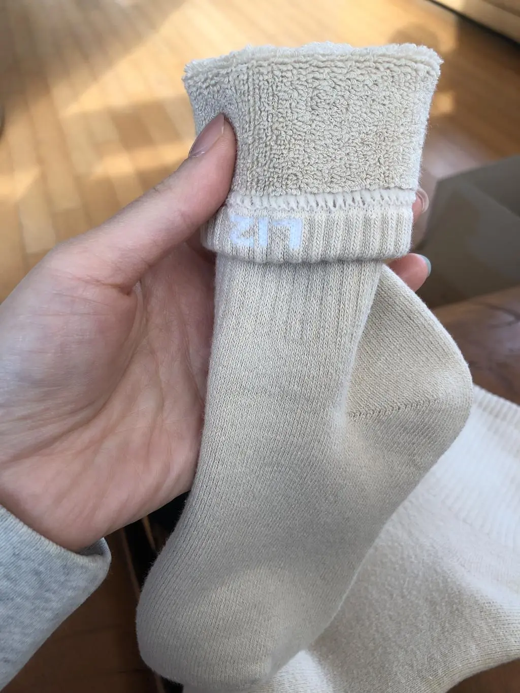 배송 : 2일 걸렸어요~ 우체국 택배라 엄청빨리 도착했어요!
