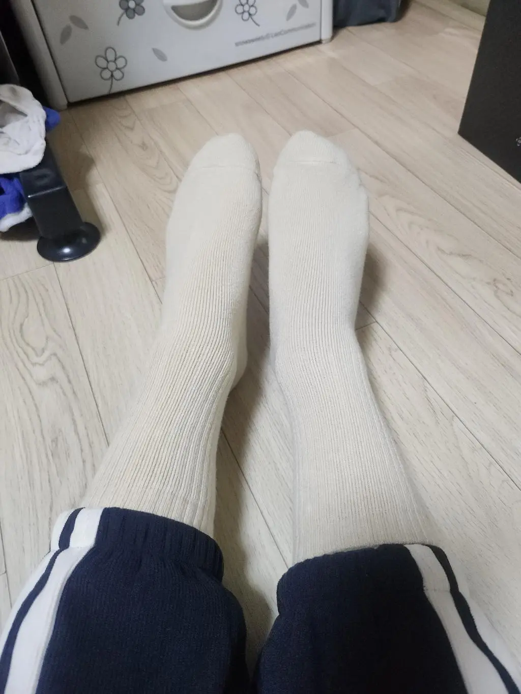 최근 족저근만염이 있어 발이 아팠는데 양말 신고 일주일 동안 발이 편안했음 좋겠어요