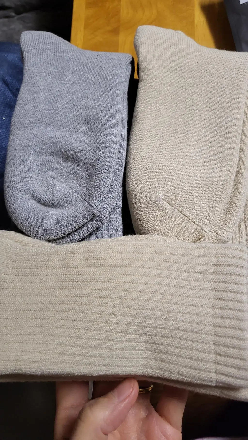 양말 유목민 이었던 사람 입니다 따뜻하다고 이양말 저양말 다 사 보았는데 항상 발이 