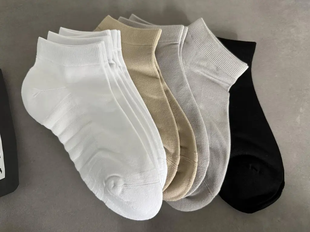 가볍고 부드러워요. 심리스라 피곤하지 않아요