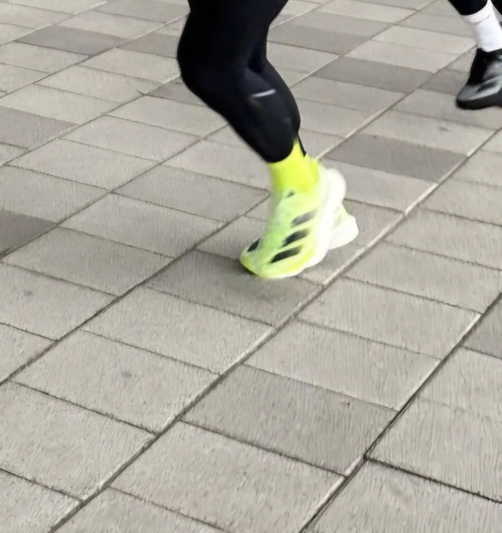 색상 너무. 이쁘고요 얇은걸 선호하는 분들에겐 딱이네요
