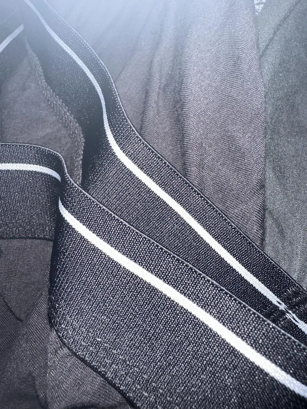 부드럽고 신축성있어서 좋네요