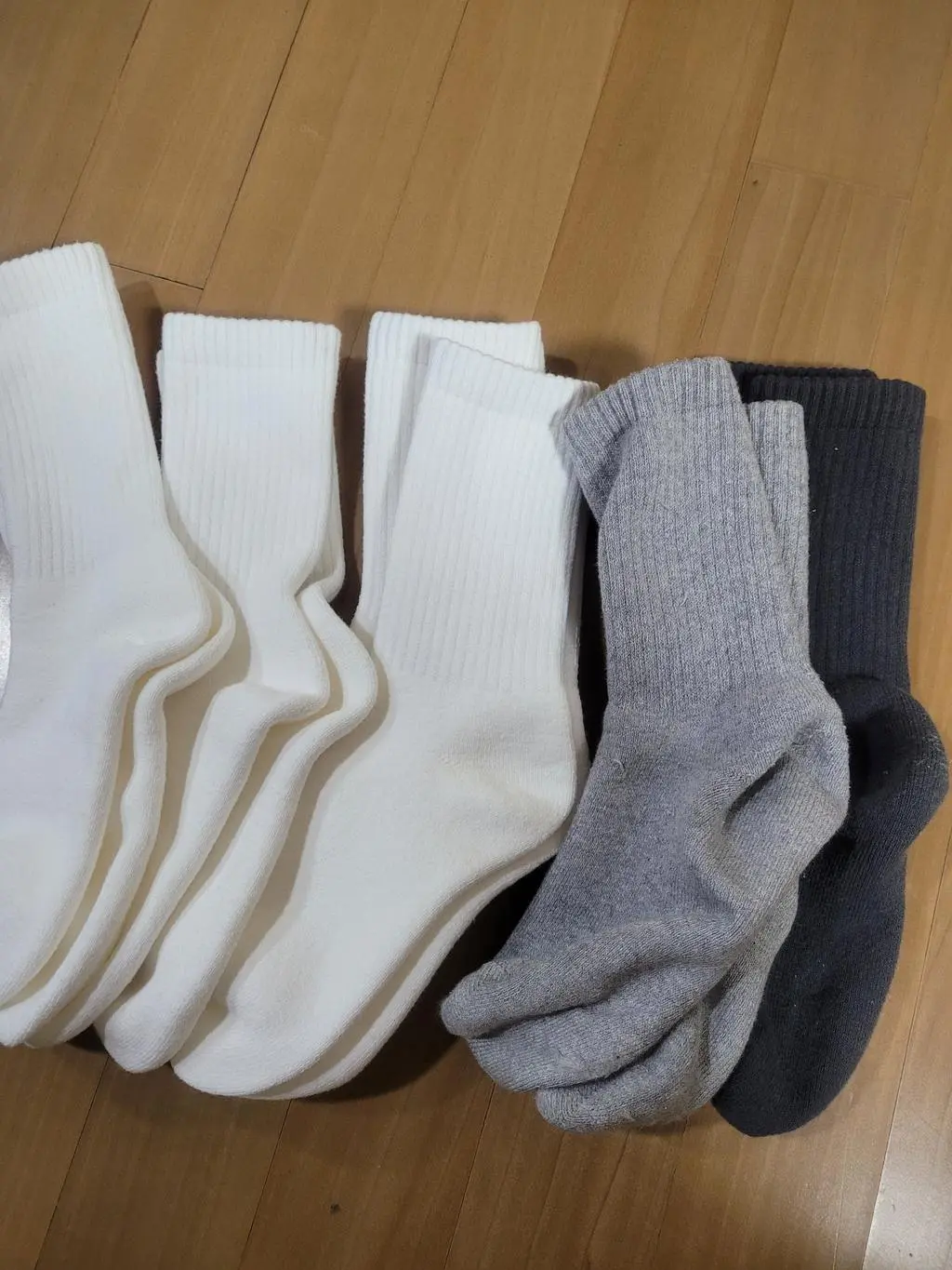 발이 너무 편하네요.퐁신하니따뜻하고 좋아요👍👍👍