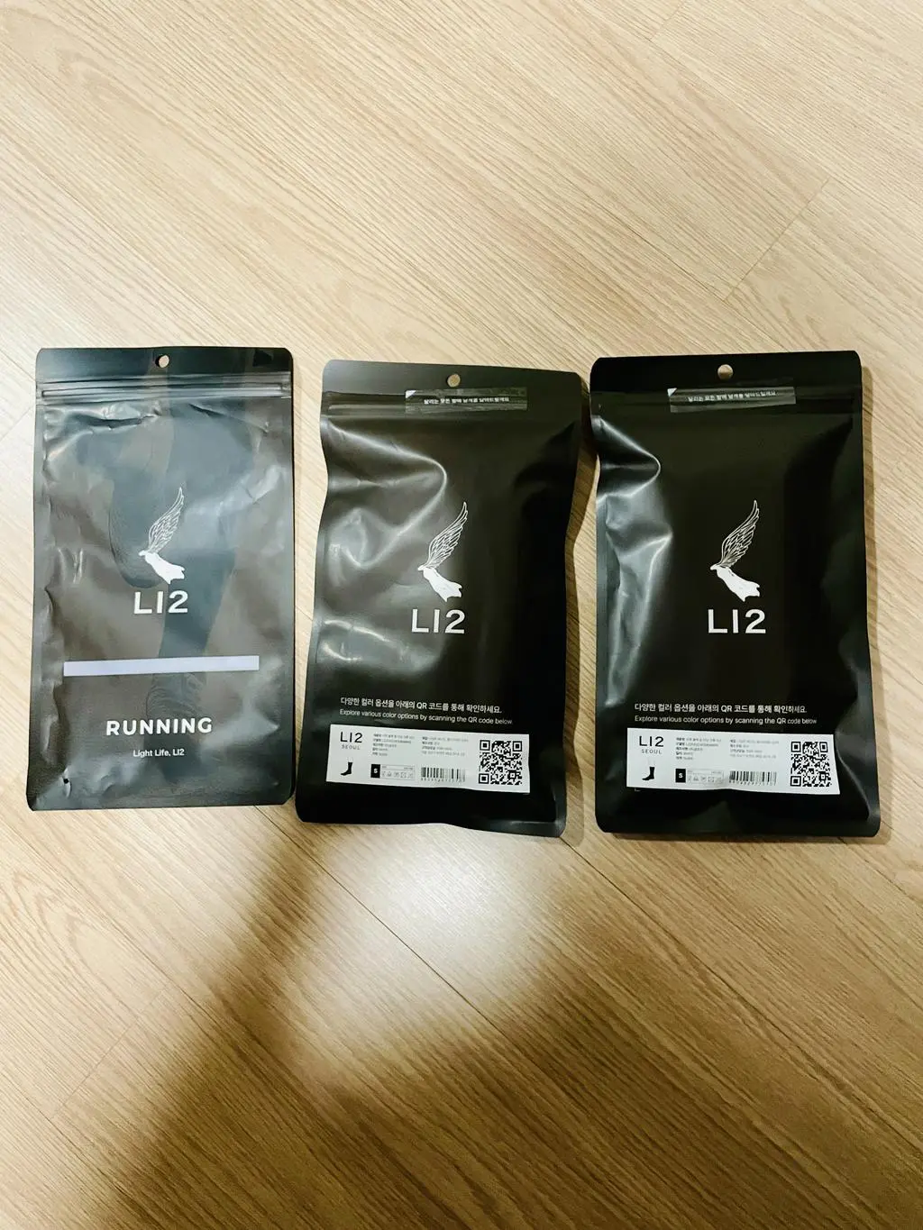 발을 잘 감싸줍니다. 러닝할때 좋네요!