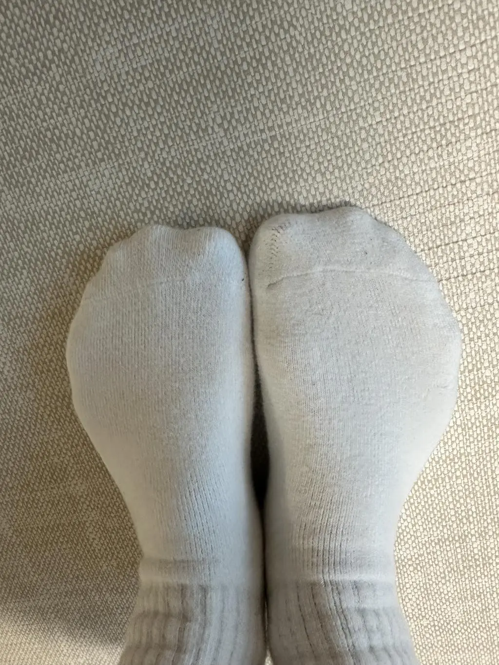 너무 잘 신고있어요. 추가 구매하러와서 후기 남겨요. 너무 좋습니다