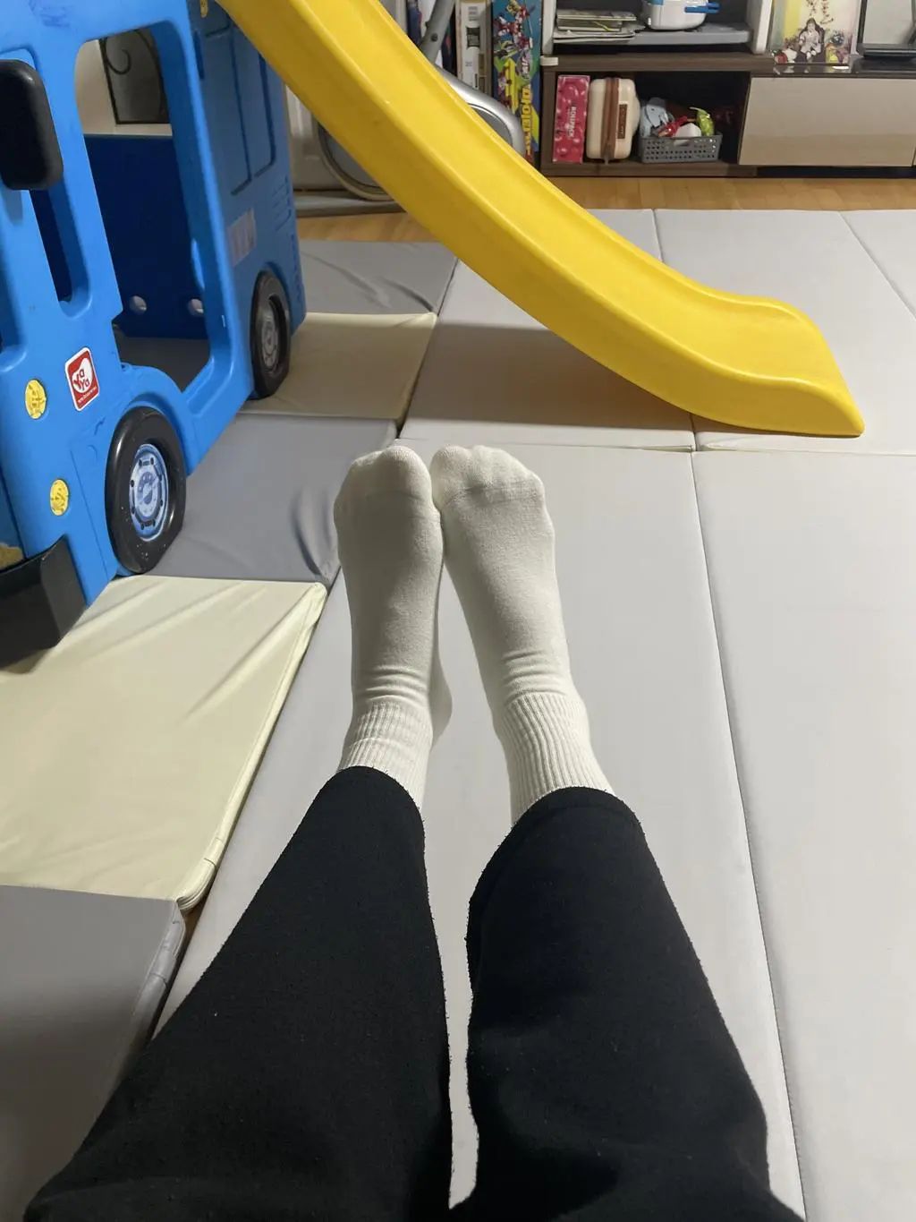 복닥복닥하고 포근해요~ 발이보호받는 기분이라좋네요~