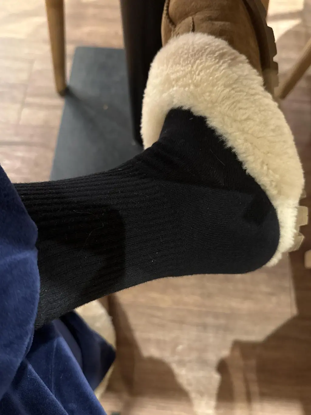 안샀으면 큰일날뻔 했어요 두장은 친구 선물했는데 고퀄리티에 너무 좋다고 하네요 두께