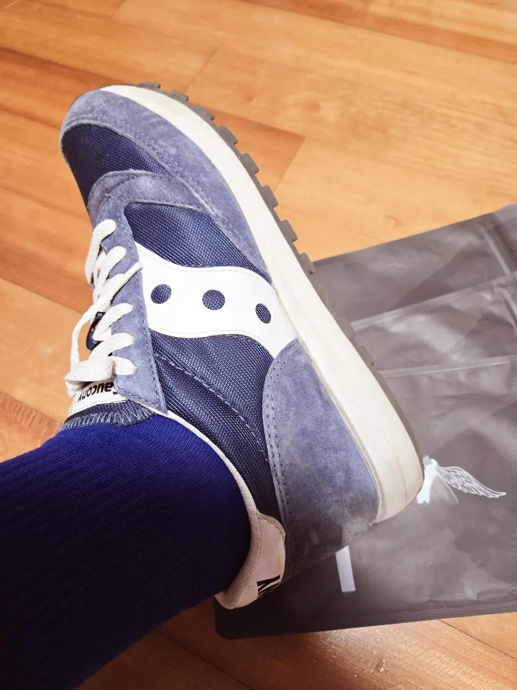 원단이나 칼라 느낌 좋습니다.
