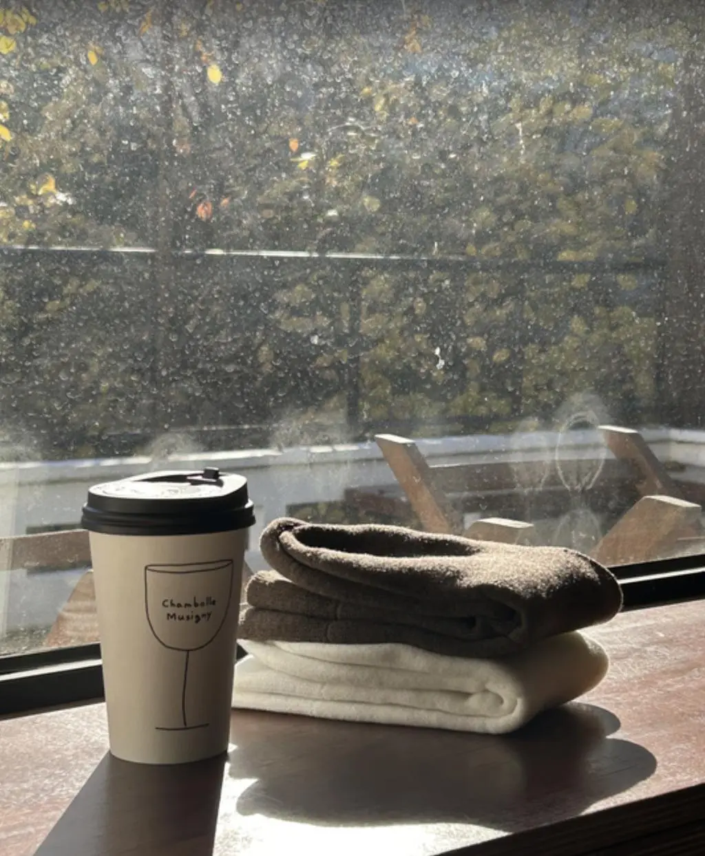 고민하다가 구매했는데 너무 만족해요! 신어보니 오히려 이 가격에 ?느낌이고 아침에 양