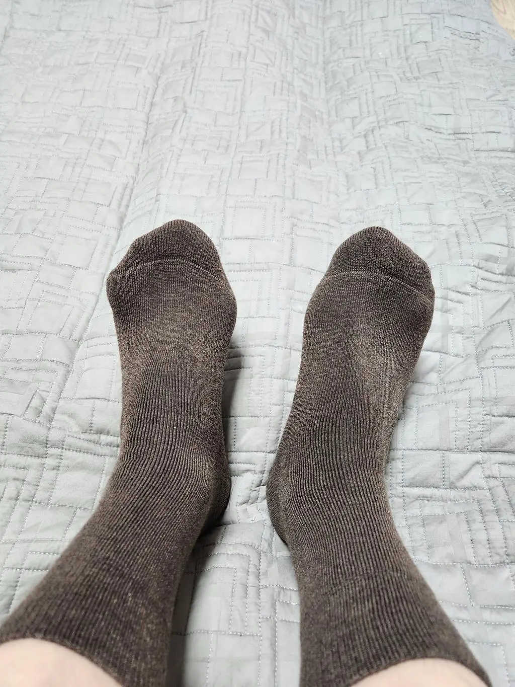 살다살다 54세에 이런 양말 처음 신어 보네요.
