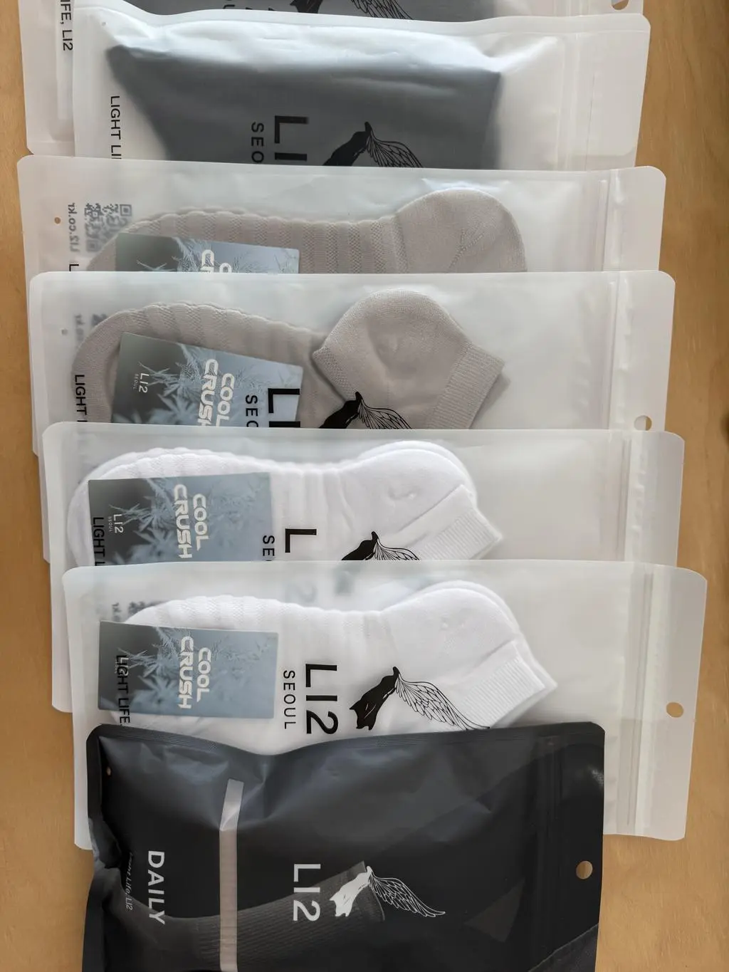 4계절 양말 한번에 구매했어요. 
