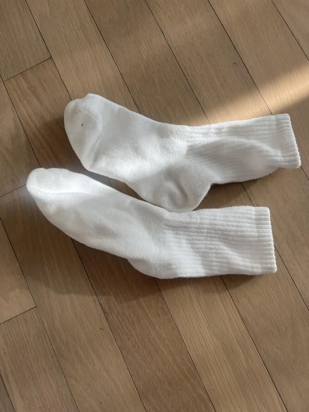 발이편안하고 따뜻해서 하루 종일 기분좋았어요 적극 추천합니다