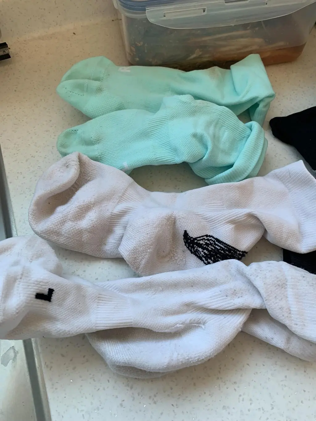 산랑 좋다고 해서 신어받는데 좋아요.