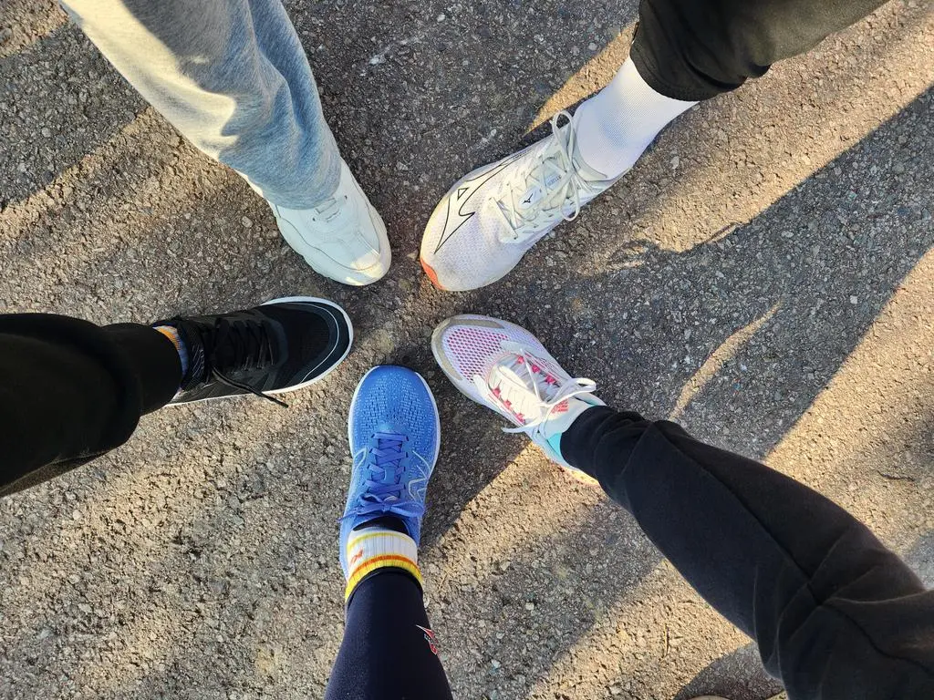 산랑 좋다고 해서 신어받는데 좋아요.