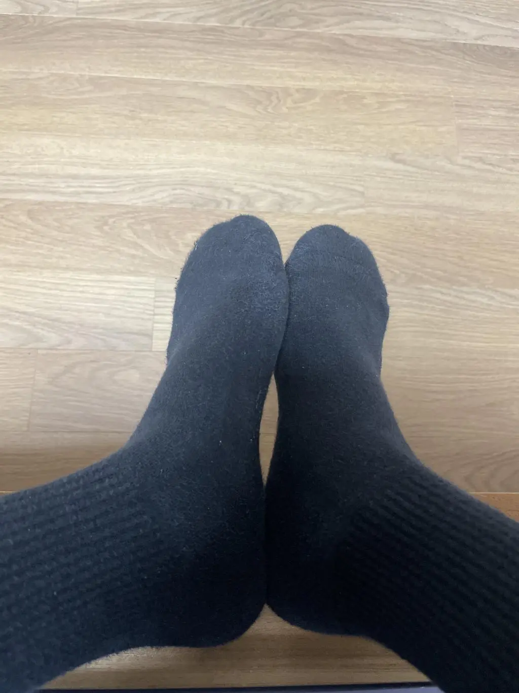 폭신하고 발목도 감싸주고 착용감이 너무 좋아요
