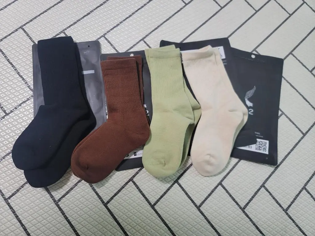 아내가 오래 서있지 못하는데 이거 신고는 그래도 평소보다 발이 덜 아팠다고 하네요 ㅎ