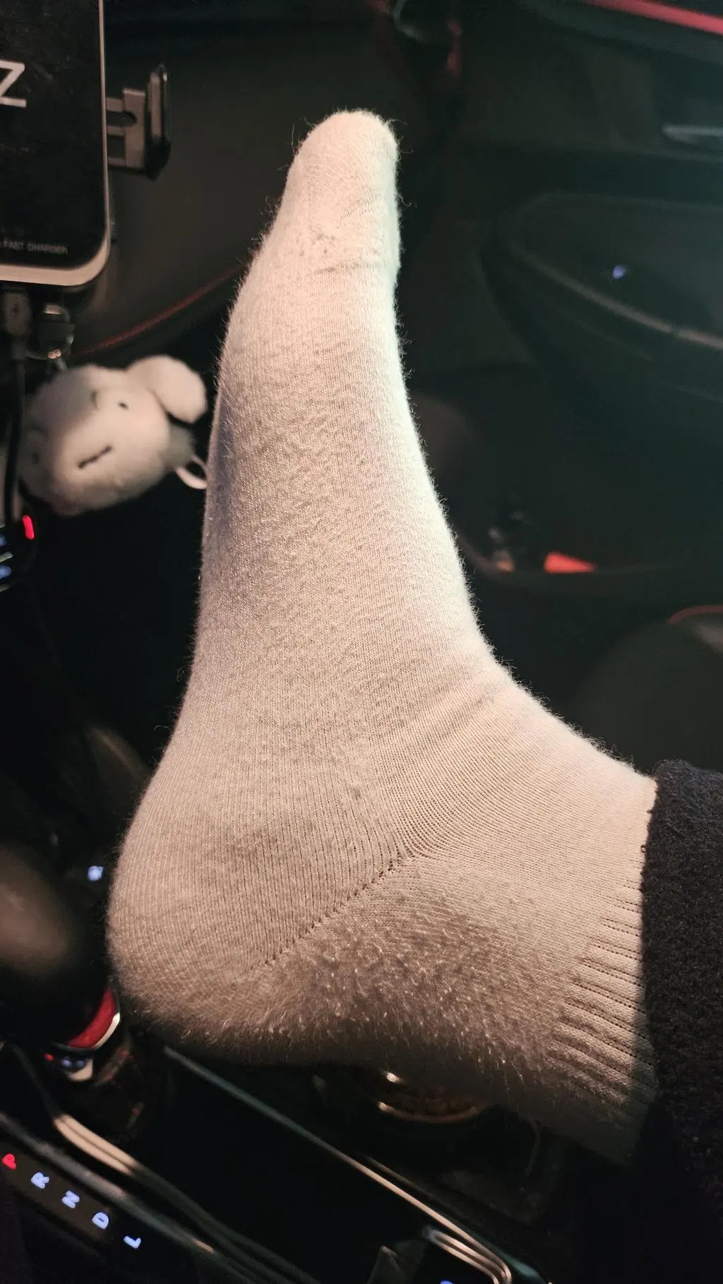 밑바닥이 도톰해서 폭신하고좋아요 더 구매할예정♡