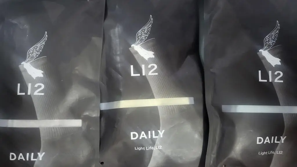 가족들한테 선물하고 있어요. 아픈 남동생에게 선물했는데, 이 양말이 편했으면 좋겠네