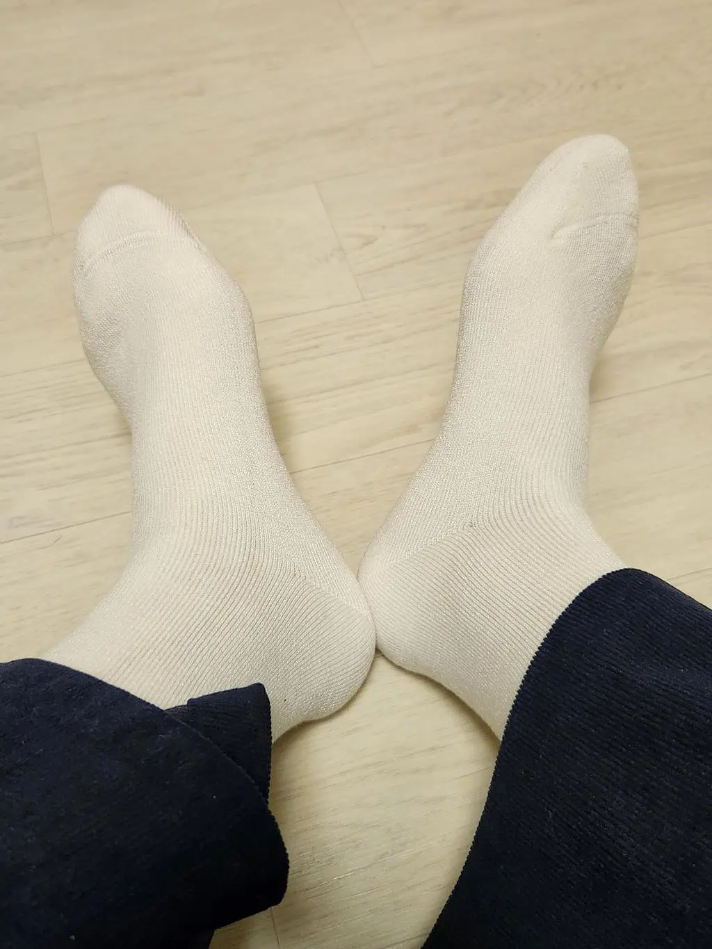 웜을 사서 너무 신세계라 또 구입하려던 차에 울 크루 삭스가 새로 나와서 바로 구입했