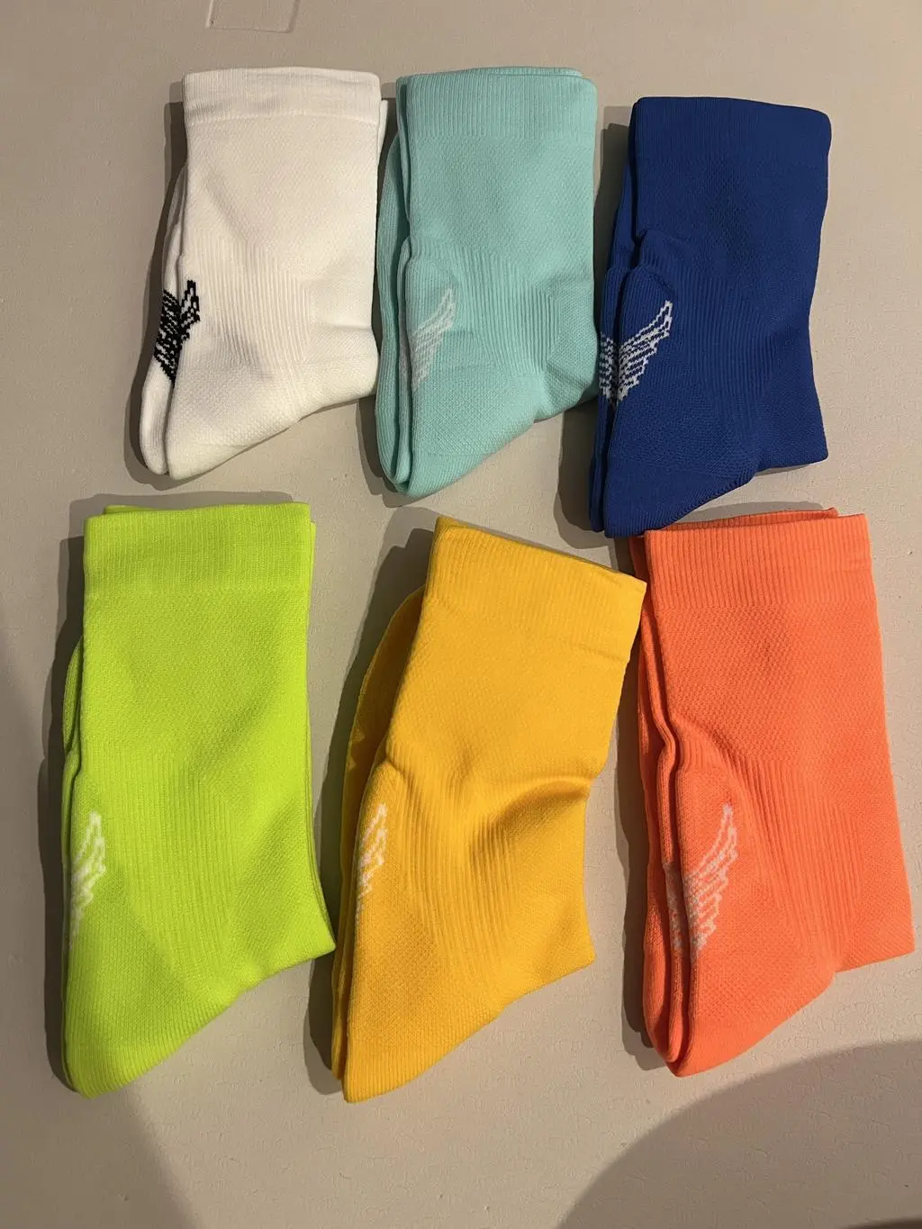 색상은 다 예뻐요!!
