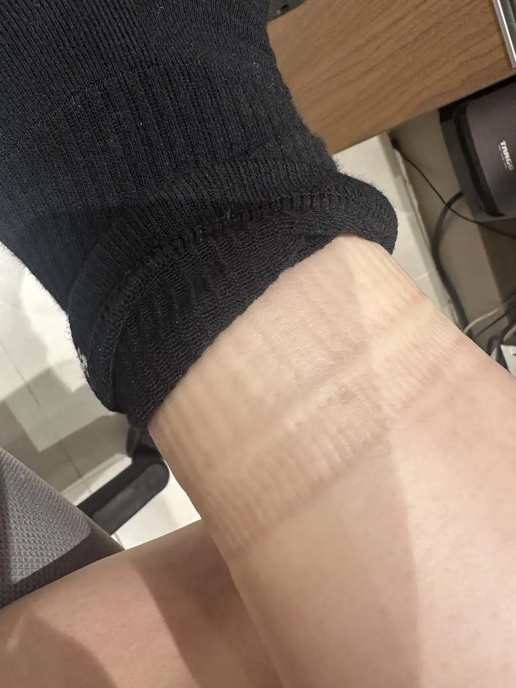 발바닥이 두꺼워서 편한 느낌은 있지만
