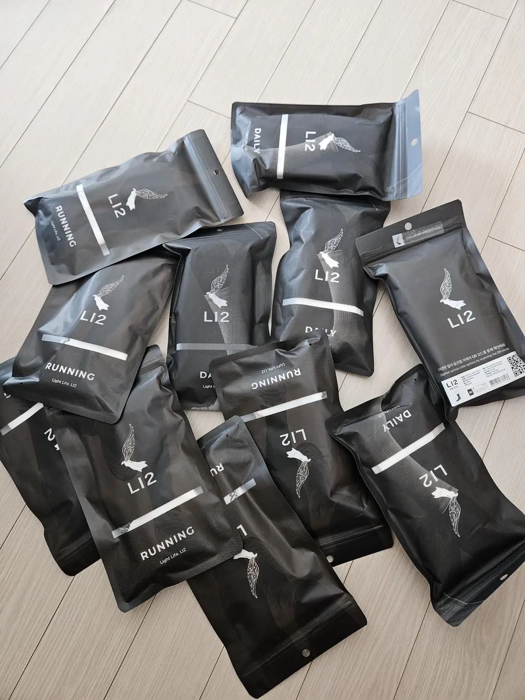 블랙프라이데이 세일 끝나면 이 가격 다시는 안온다고 그렇게 알람을 보내서 부랴부랴 