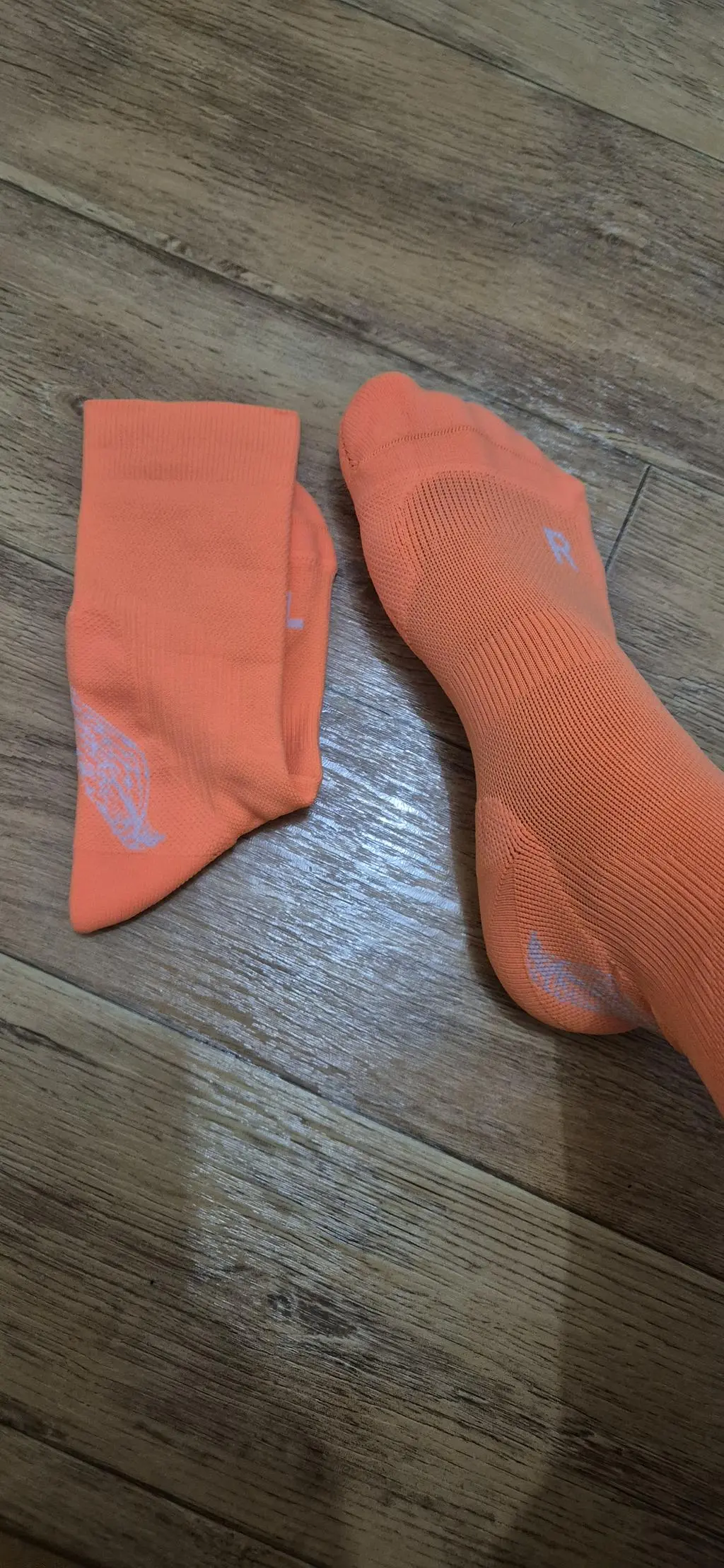 구매해 보고 싶었던 제품인데 구매해보니 왜 망설였나싶습니다.
