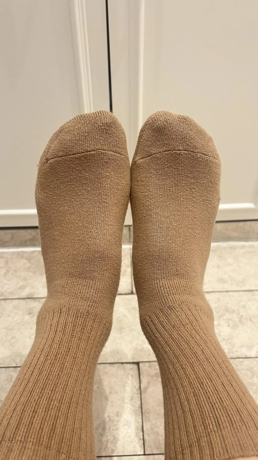 처음 구매해보는데요 정말 발에 착감기고 좋네요. 
