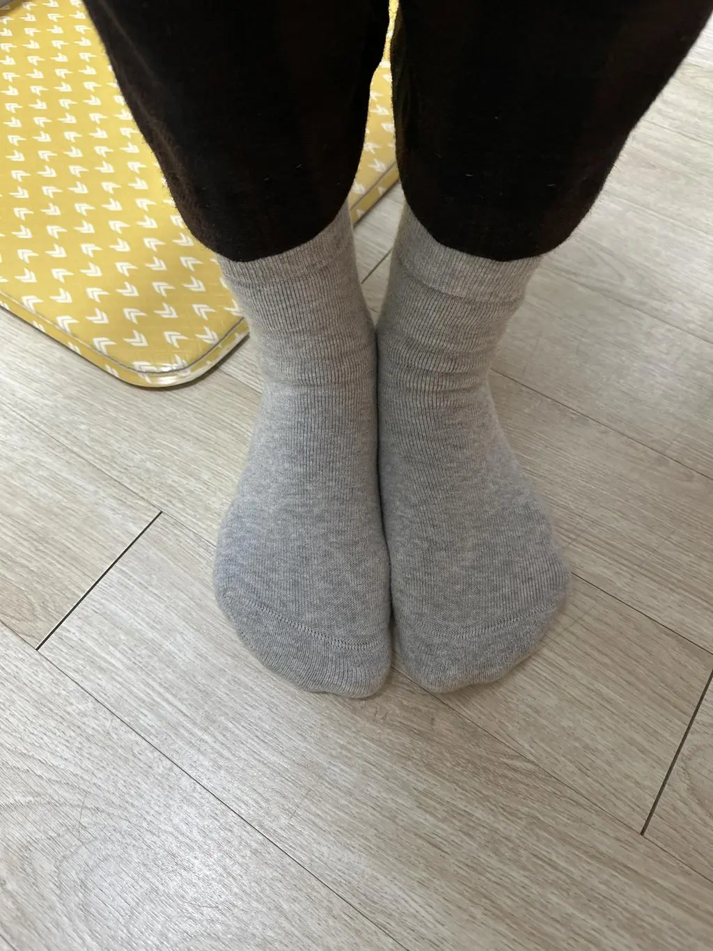 포근하고 따뜻합니다. 미끄럼방지가 없어서 아쉽지만요. 