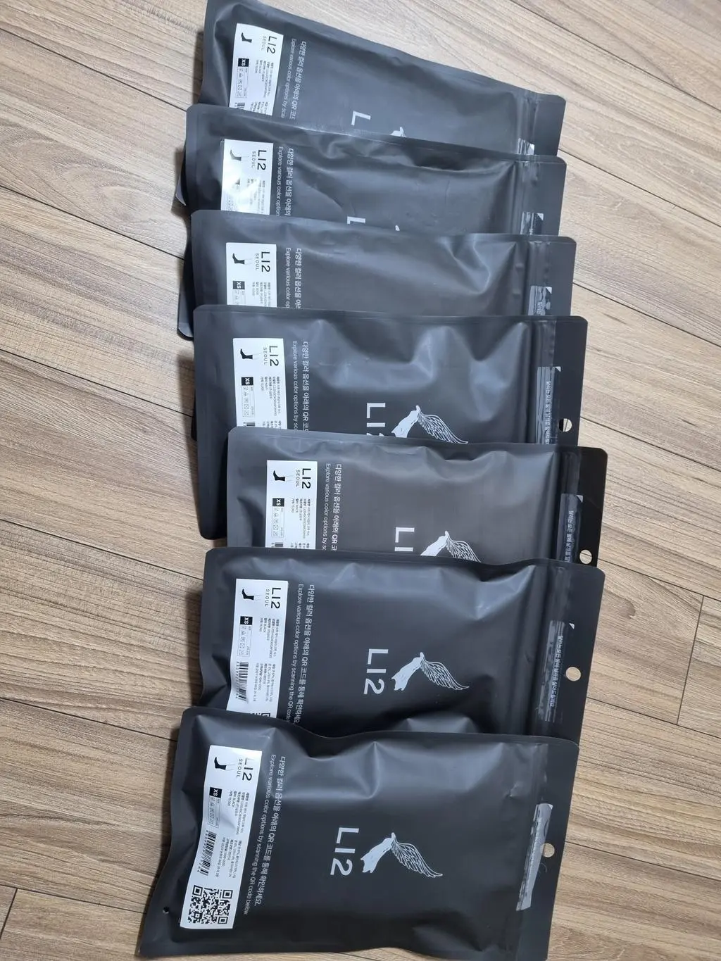 족저근막염 있는 작은발인데~바닥부분 쿠션이 있어 데일리로 신기에 너무 좋아요. 발목